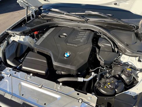 Used 2020 BMW 330i Sedan w/ Premium Package image 17