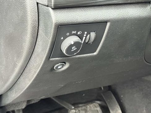 Used 2020 Jeep Grand Cherokee Altitude image 29