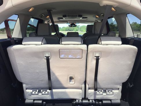 Used 2025 Honda Odyssey Touring image 23