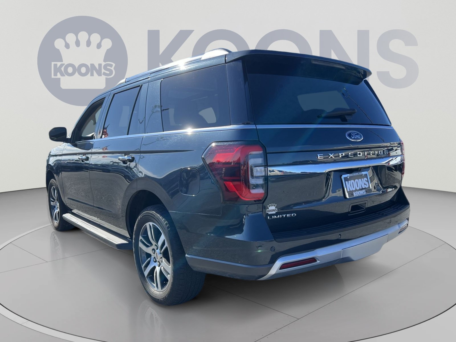 Used 2024 Ford Expedition Limited AWD/4WD image 4