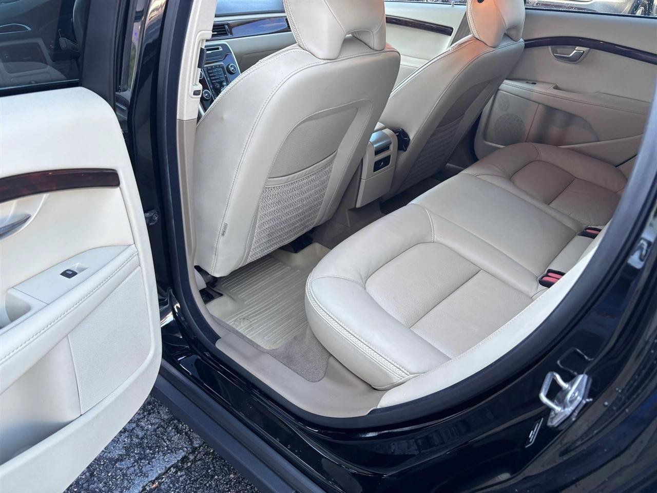 Used 2015 Volvo XC70 T5 Premier Plus FWD image 11