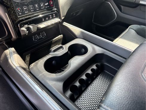 Used 2021 RAM 1500 Laramie w/ Sport Appearance Package AWD/4WD image 31