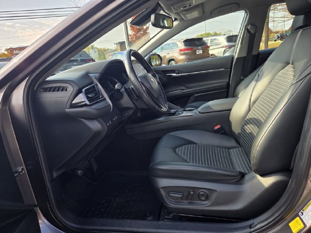Certified 2022 Toyota Camry SE w/ Convenience Package FWD image 14