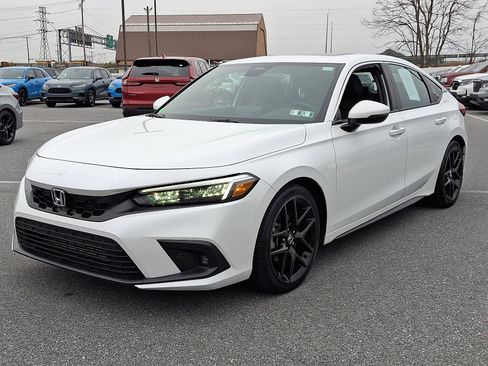 Certified 2023 Honda Civic Sport Touring image 3