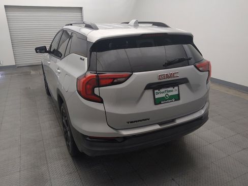 Used 2020 GMC Terrain SLE w/ Driver Convenience Package FWD image 6