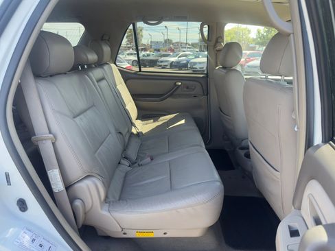 Used 2007 Toyota Sequoia SR5 image 10