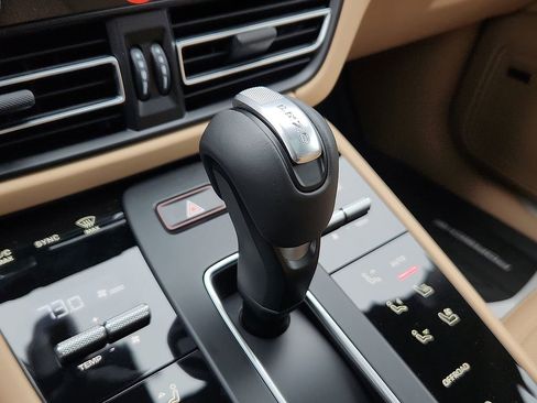 New 2026 Porsche Macan S image 15