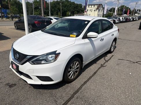 Used 2019 Nissan Sentra SV FWD image 1