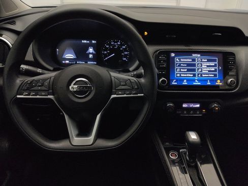 Used 2021 Nissan Kicks SV FWD image 22