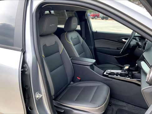 Used 2026 Chevrolet Trax ACTIV w/ Driver Confidence Package image 9