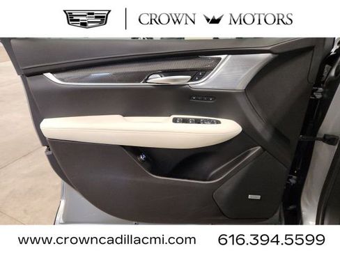 Used 2024 Cadillac XT5 Sportv AWD/4WD image 22