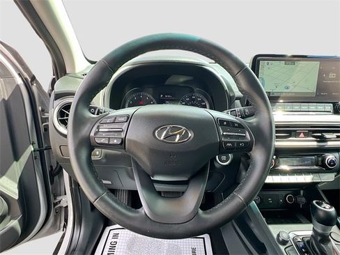 Used 2023 Hyundai Kona SEL w/ Convenience Package image 11