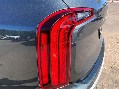 Used 2024 Kia Telluride S image 26