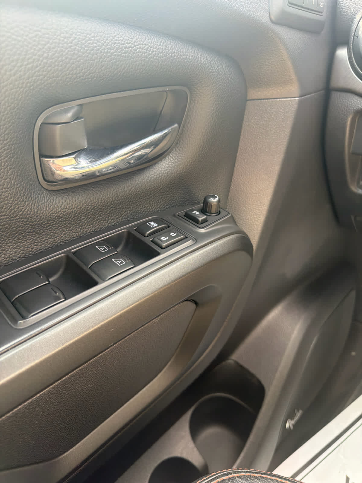 Used 2021 Nissan Titan PRO-4X w/ Pro-4x Convenience Package AWD/4WD image 19