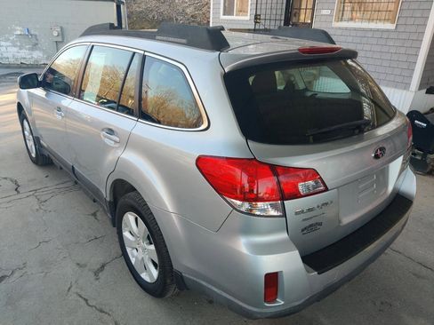 Used 2012 Subaru Outback 2.5i w/ Alloy Wheel Pkg AWD/4WD image 4