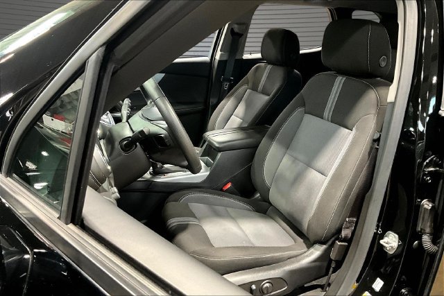 Certified 2024 Chevrolet Blazer LT w/ Convenience Package FWD image 19