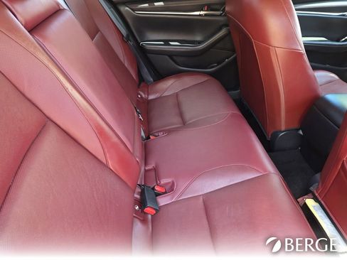 Used 2023 MAZDA MAZDA3 s FWD image 29