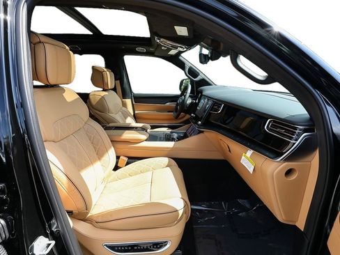 New 2026 Jeep Grand Wagoneer Summit AWD/4WD image 20