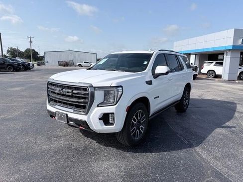 Used 2023 GMC Yukon AT4 AWD/4WD image 1