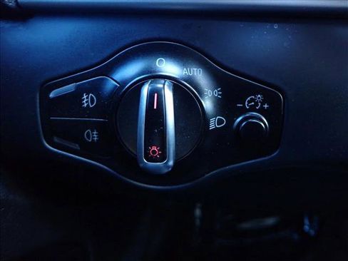 Used 2015 Audi A4 2.0T Premium image 23