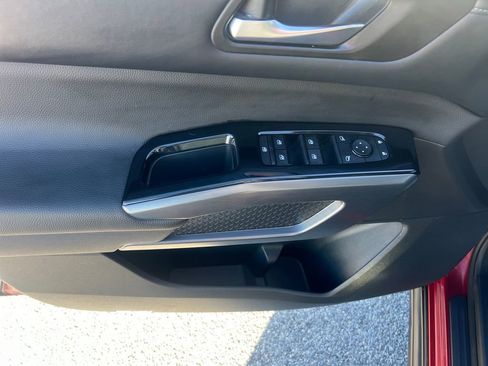 Used 2023 Nissan Pathfinder SL image 11