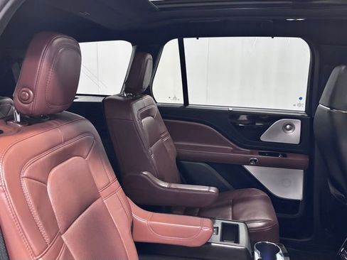 Used 2020 Lincoln Aviator Reserve w/ Equipment Group 201A image 24