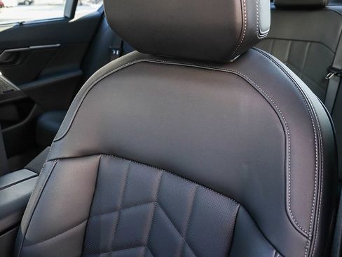 Used 2025 BMW i5 M60 w/ Executive Package image 26