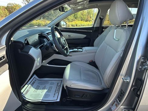 Used 2024 Hyundai Tucson Limited image 27