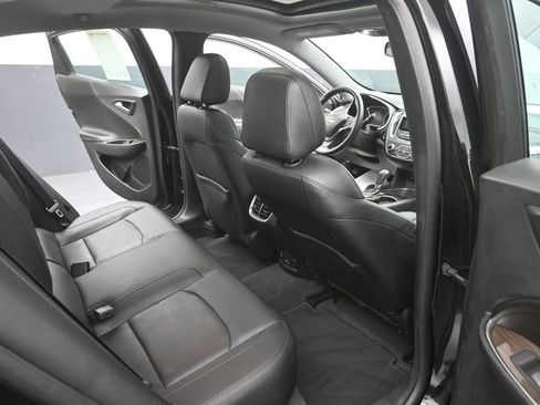 Used 2016 Chevrolet Malibu Premier FWD image 22