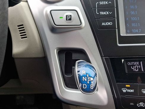 Used 2012 Toyota Prius V Three image 16