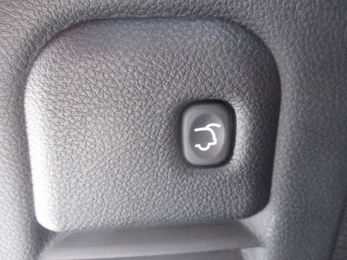 Used 2024 Dodge Durango GT image 19