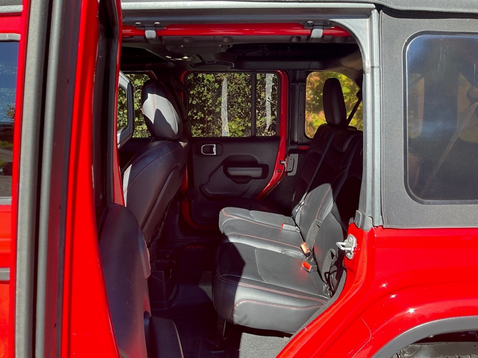 Used 2020 Jeep Wrangler Unlimited Rubicon AWD/4WD image 13