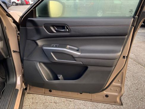 Used 2023 Nissan Pathfinder Rock Creek image 22