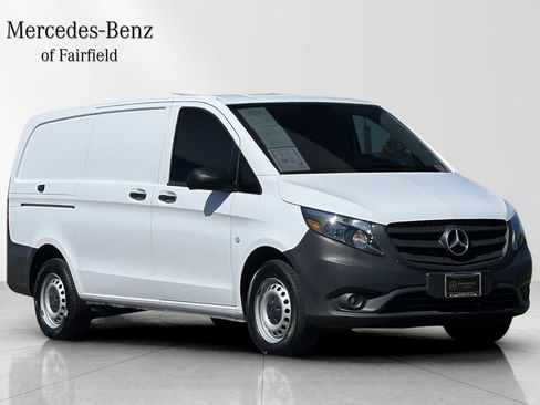 Used 2022 Mercedes-Benz Metris image 8