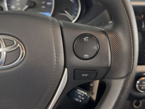 Used 2015 Toyota Corolla LE image 21