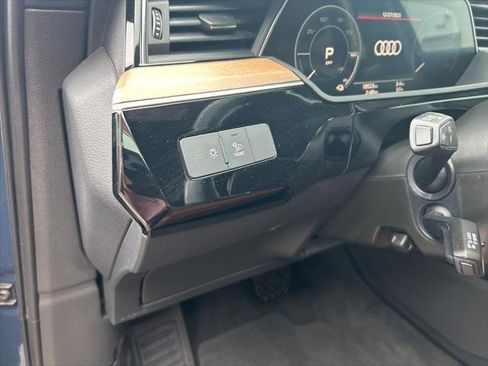 Certified 2024 Audi Q8 e-tron Premium image 23