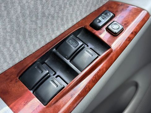 Used 2007 Toyota Corolla LE image 23