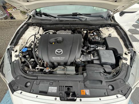 Used 2017 MAZDA MAZDA3 Sport FWD image 27