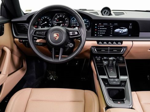 Used 2023 Porsche 911 Carrera image 17