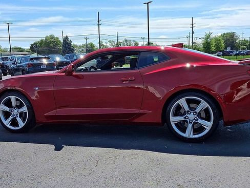 Certified 2018 Chevrolet Camaro SS RWD image 8