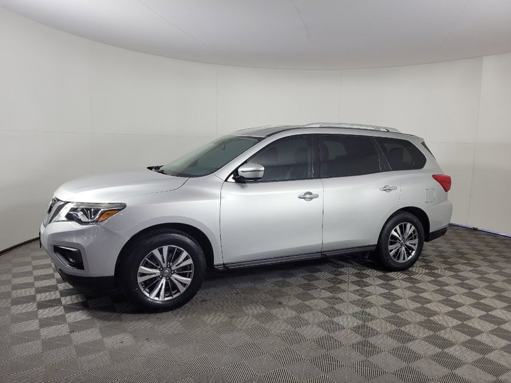 Used 2019 Nissan Pathfinder SL FWD image 2