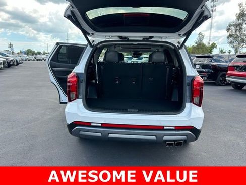 Used 2024 Hyundai Palisade SEL w/ Premium Package image 17