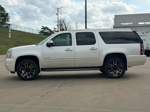 Used 2012 GMC Yukon XL Denali image 4