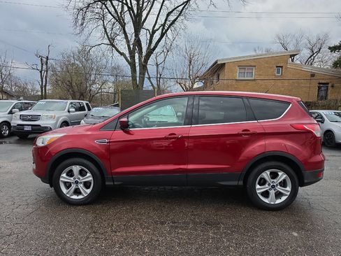 Used 2015 Ford Escape SE image 3