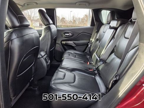 Used 2021 Jeep Cherokee Latitude Lux FWD image 12