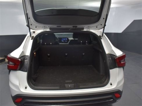 Used 2024 Chevrolet Trax RS w/ Driver Confidence Package image 21