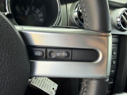 Used 2007 Ford Mustang GT Premium RWD image 23