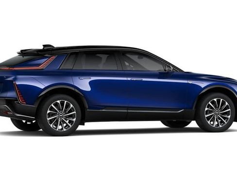 New 2027 Cadillac Lyriq Sport w/ LPO, Floor Liner Package AWD/4WD image 32