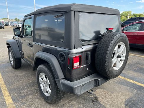 Used 2020 Jeep Wrangler Sport AWD/4WD image 12