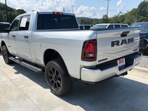 Used 2026 RAM 2500 Big Horn AWD/4WD image 5